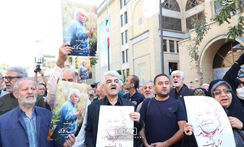 حضور چهرهها در مراسم تشییع پیکر محمد کاسبی